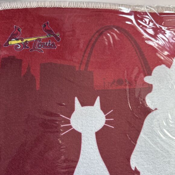 Purina St. Louis Cardinals Pet Bowl Mat Food Water Cardinals Arch - Picture 3 of 7